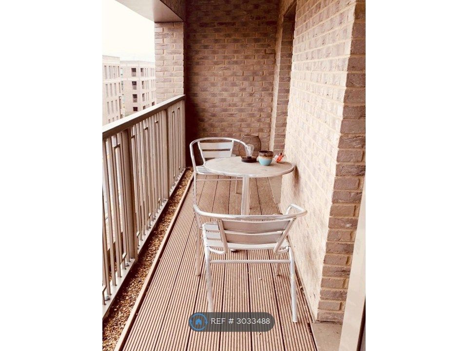 Property photo 2 of 11 Balcony