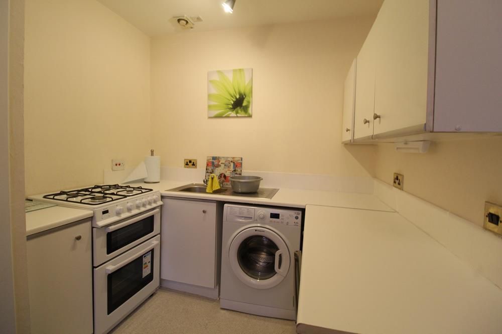 Property photo 2 of 4 Kitchen