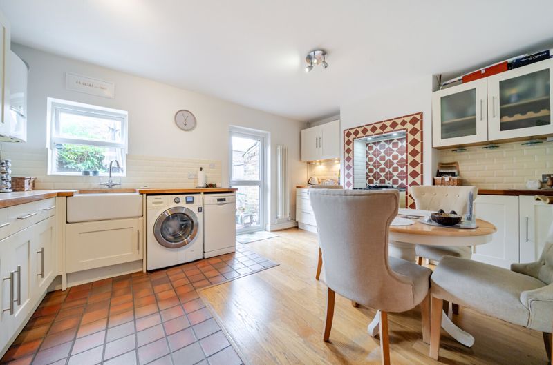 Property photo 3 of 18 Kitchen Diner Angle 2