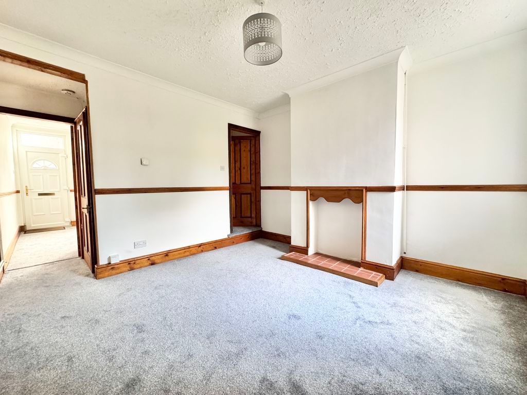 Property photo 3 of 11 Photo 9