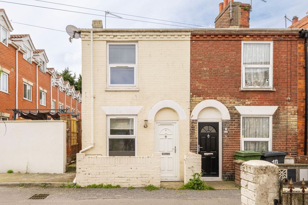 Property photo 1 of 13
