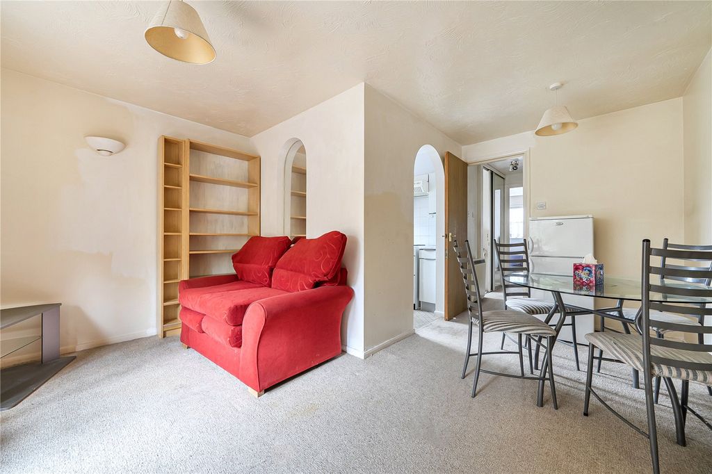 Property photo 3 of 17 Picture No. 05