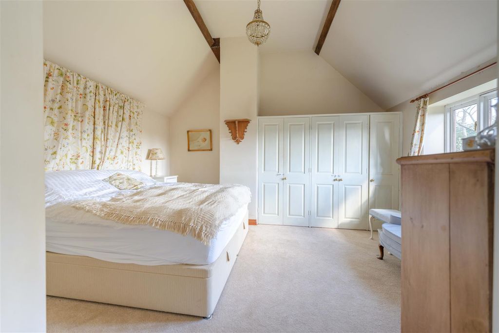 Additional image 18 of 4 bed barn conversion for saleBoughton Grange, Northampton NN2