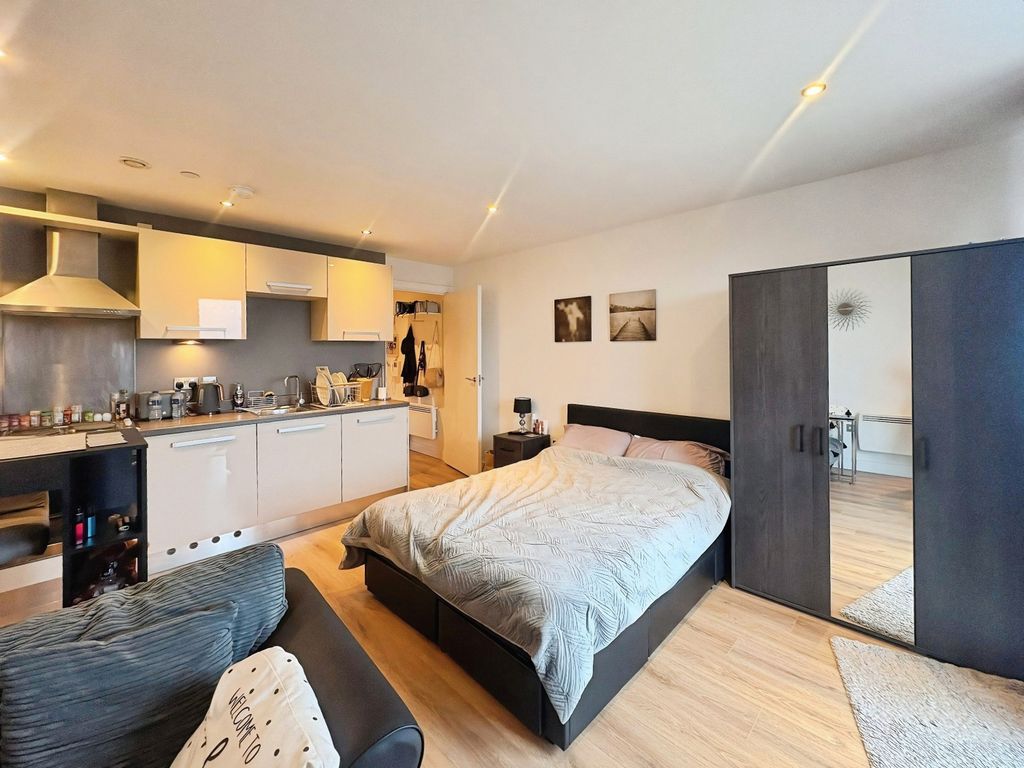 Property photo 3 of 4