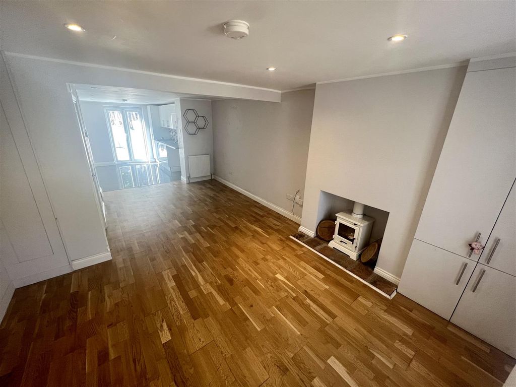 Property photo 2 of 13 Img_6463.Jpg