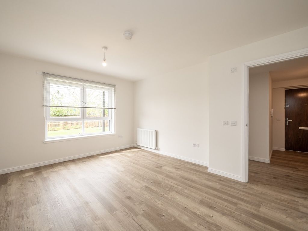 Property photo 3 of 24 Picture No. 30