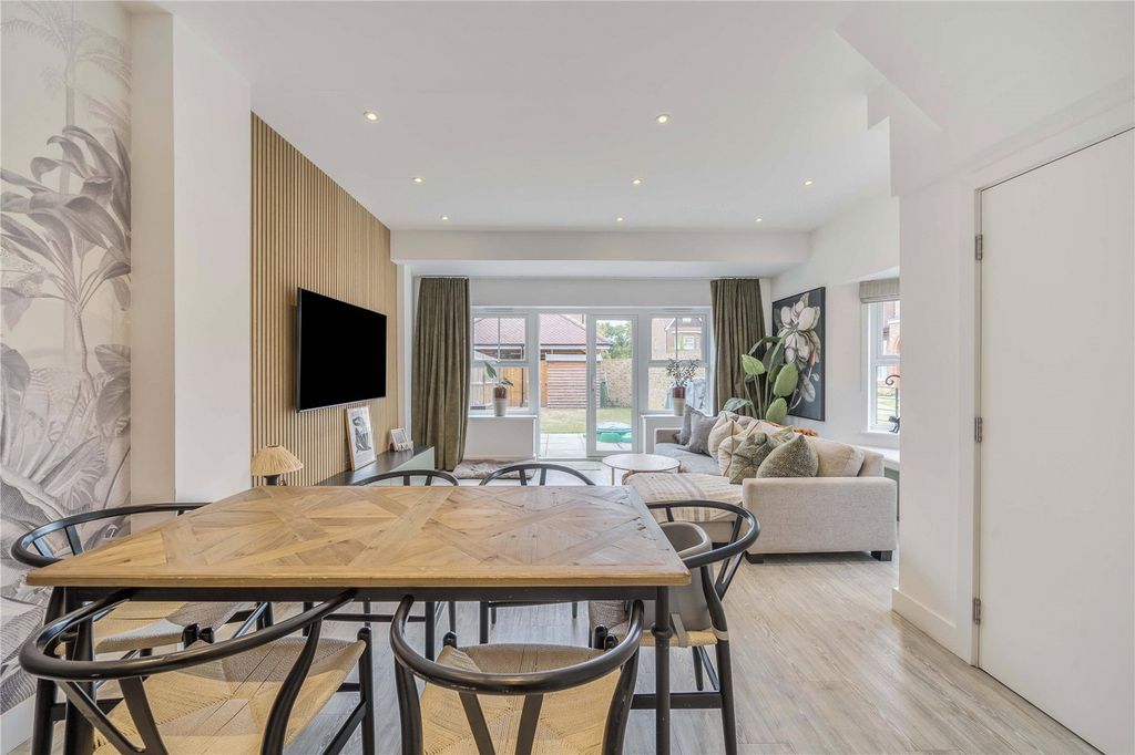 Property photo 3 of 16 Picture No. 09