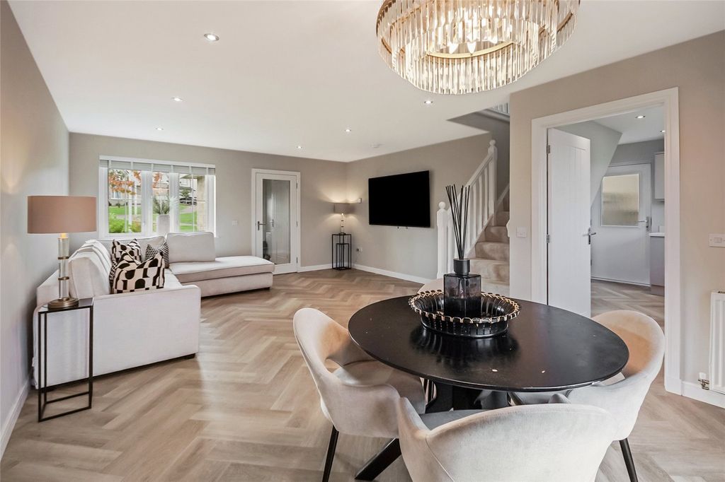 Property photo 2 of 26 Picture No. 14