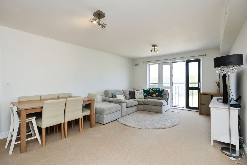 Property photo 2 of 12 Pbox-Img.Jpg