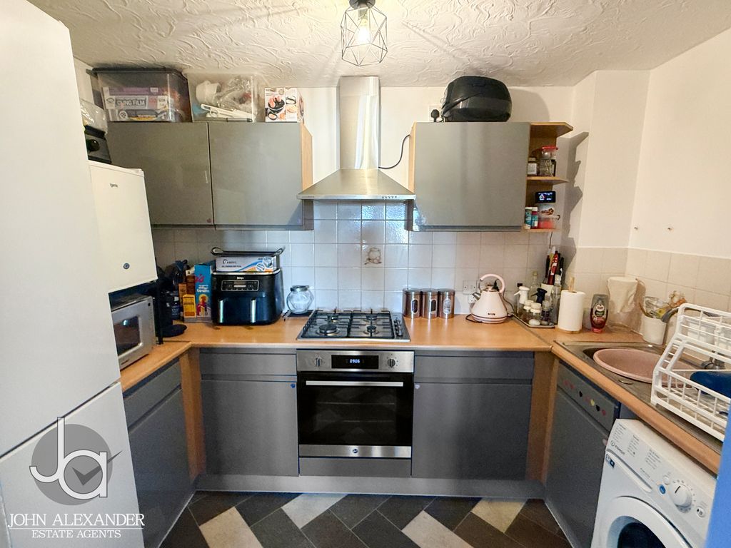 Property photo 2 of 16 Img_8162