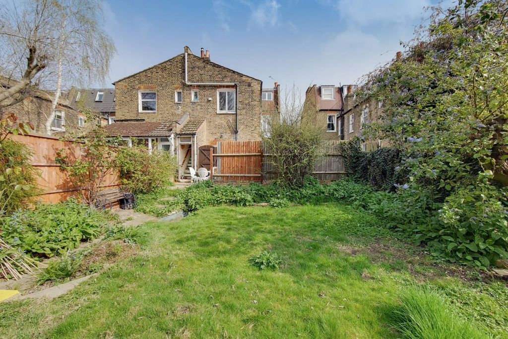 Property photo 2 of 14