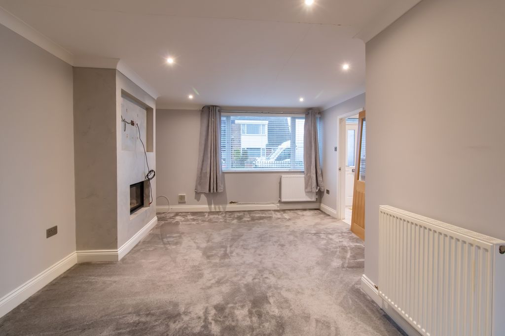 Property photo 2 of 19 Image 1