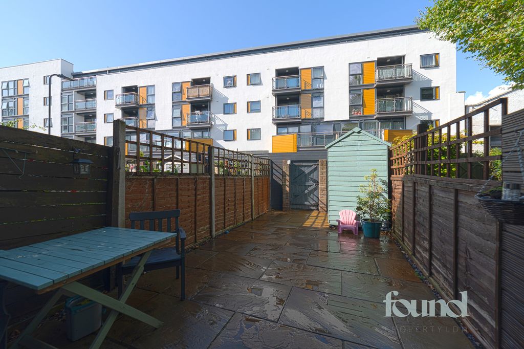 Property photo 1 of 15