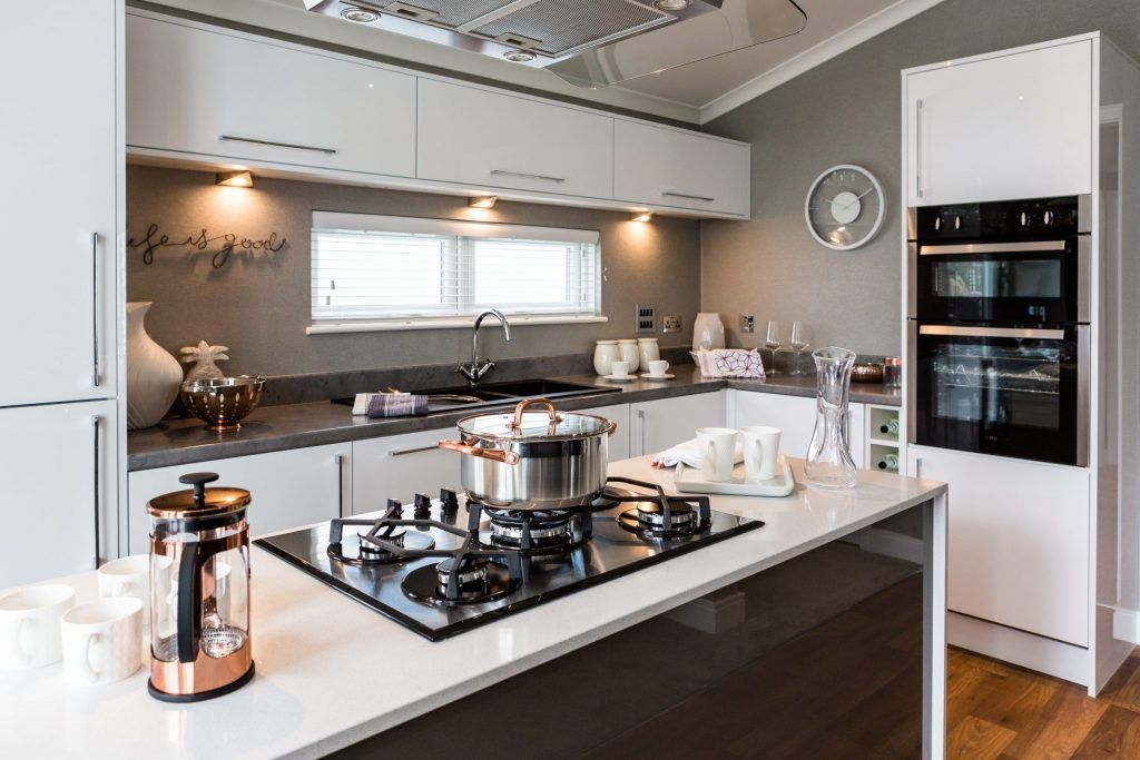 Property photo 3 of 7 4