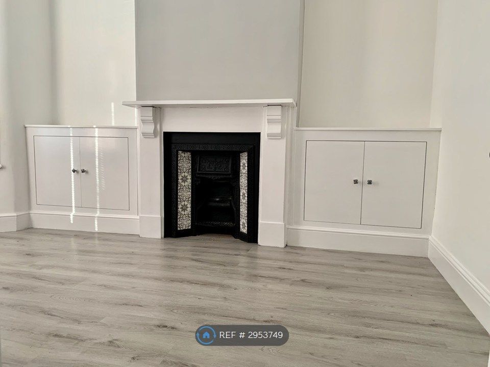 Property photo 3 of 28 Main Reception Room
