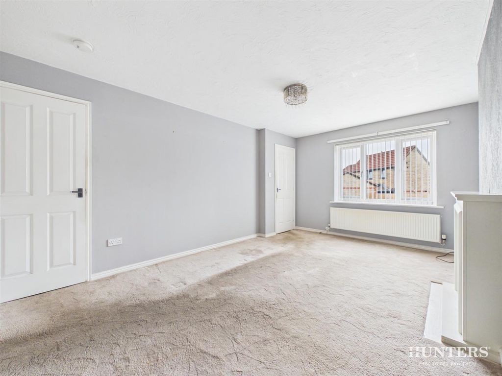 Property photo 3 of 15 Cam05287G0-Pr0221-Still002.Jpg