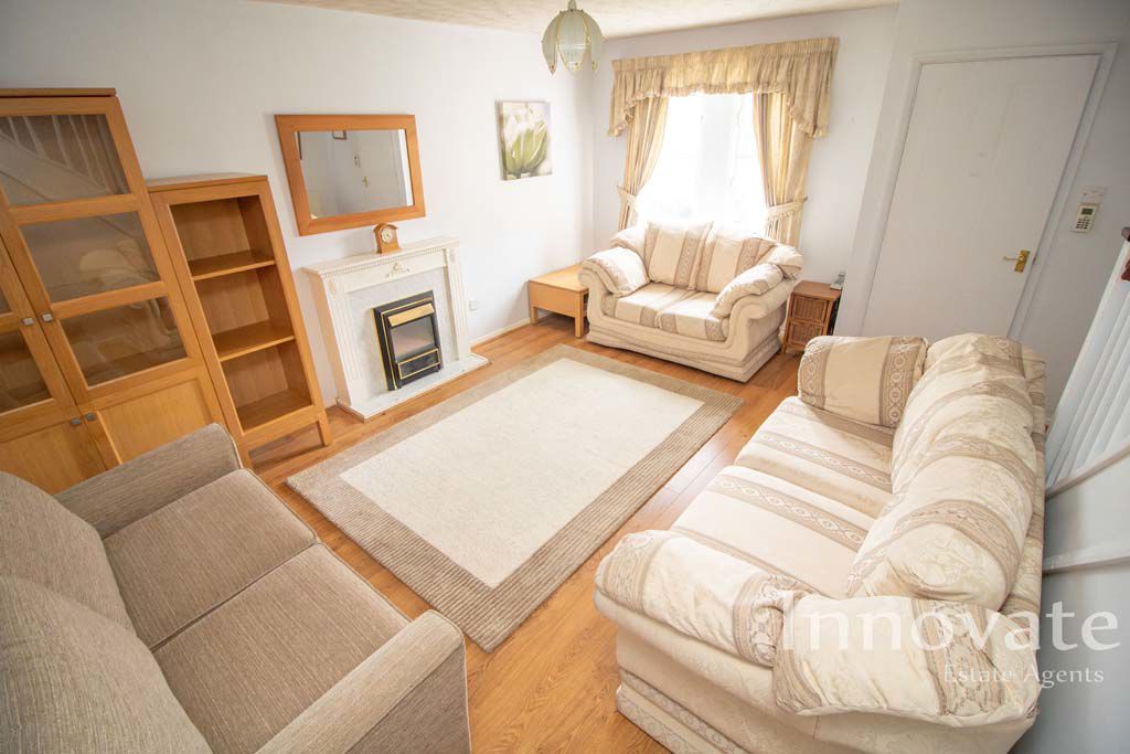 Property photo 3 of 12 Photo 7