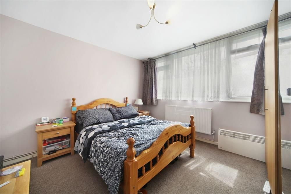 Property photo 3 of 6 3