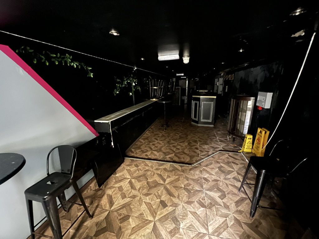 Property photo 2 of 7 Img_9723