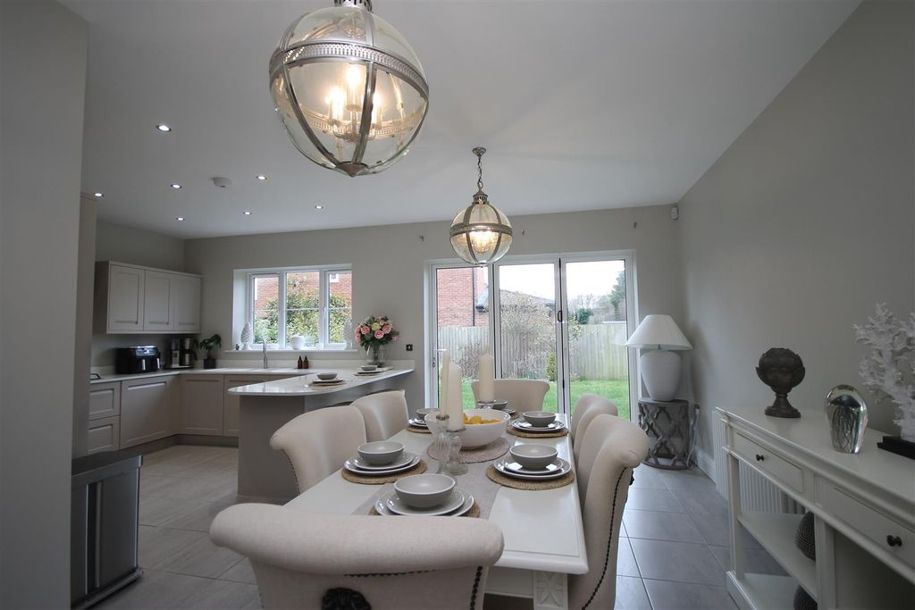 Additional image 6 of 5 bed detached house for saleEachwick Drive, Medburn, Newcastle Upon Tyne NE20