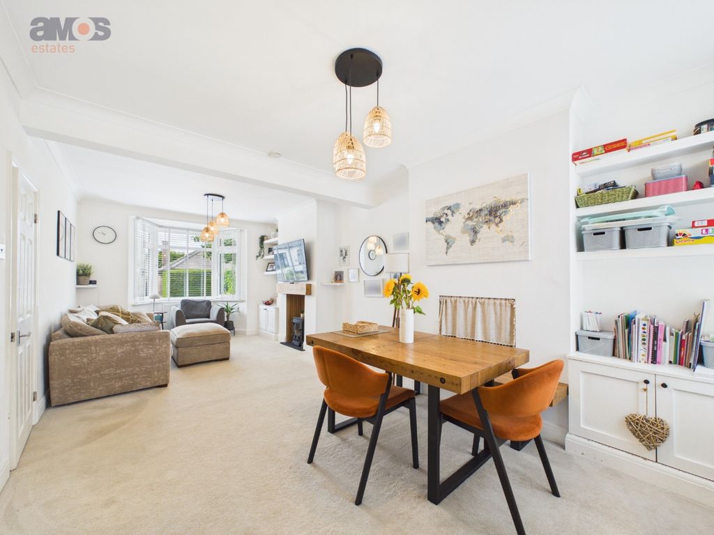 Property photo 2 of 16 5274264