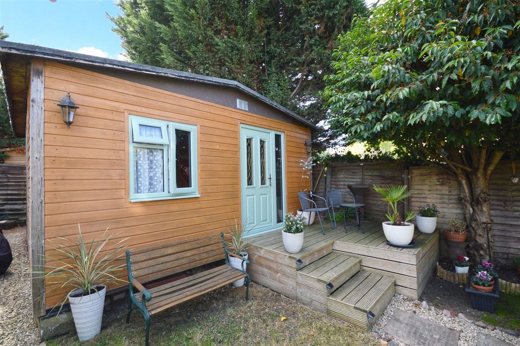 Property photo 3 of 23 Annexe / Office