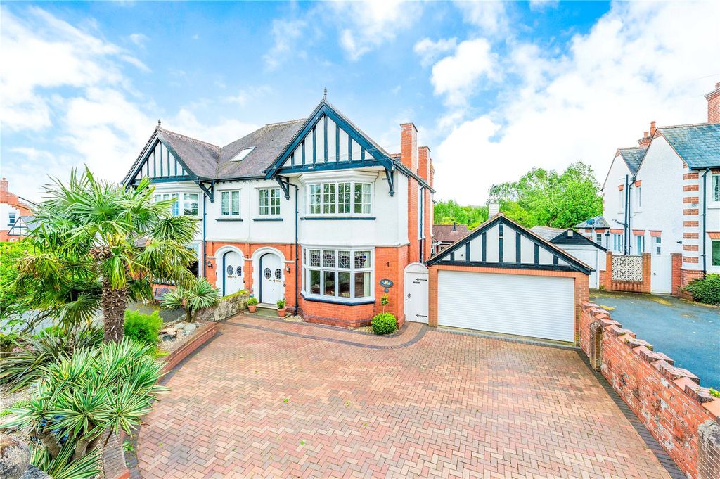 Property photo 1 of 70 Picture No. 94