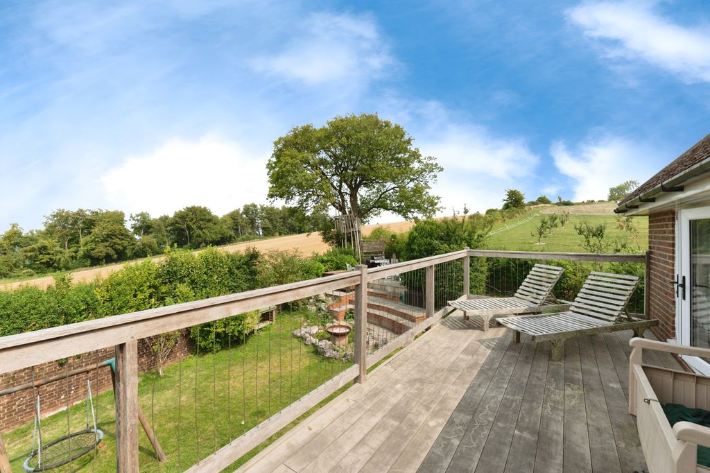 Property photo 3 of 29