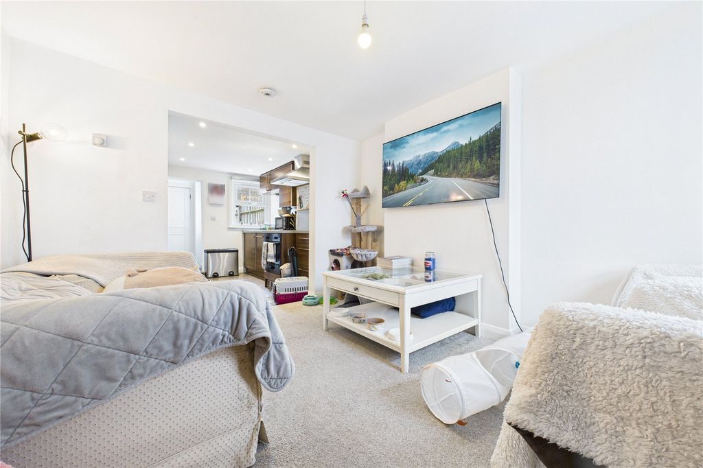 Property photo 2 of 12 Living Room