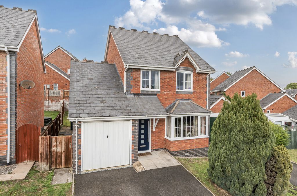 Property photo 1 of 20 1355210-17-68Cad4...