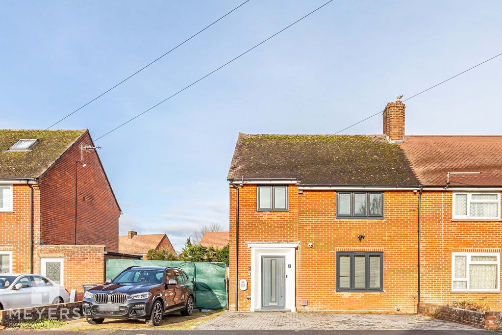 Property photo 1 of 33