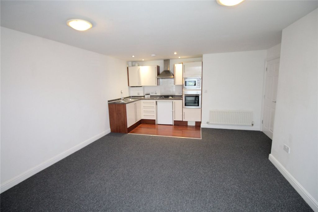 Property photo 3 of 12 Picture No. 30