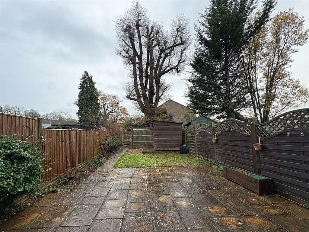 Property photo 2 of 12 Garden-1.Jpg