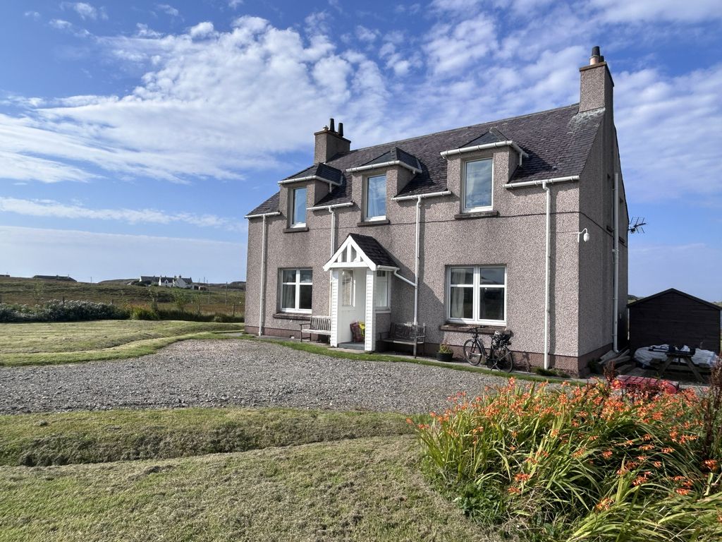 Property photo 2 of 46