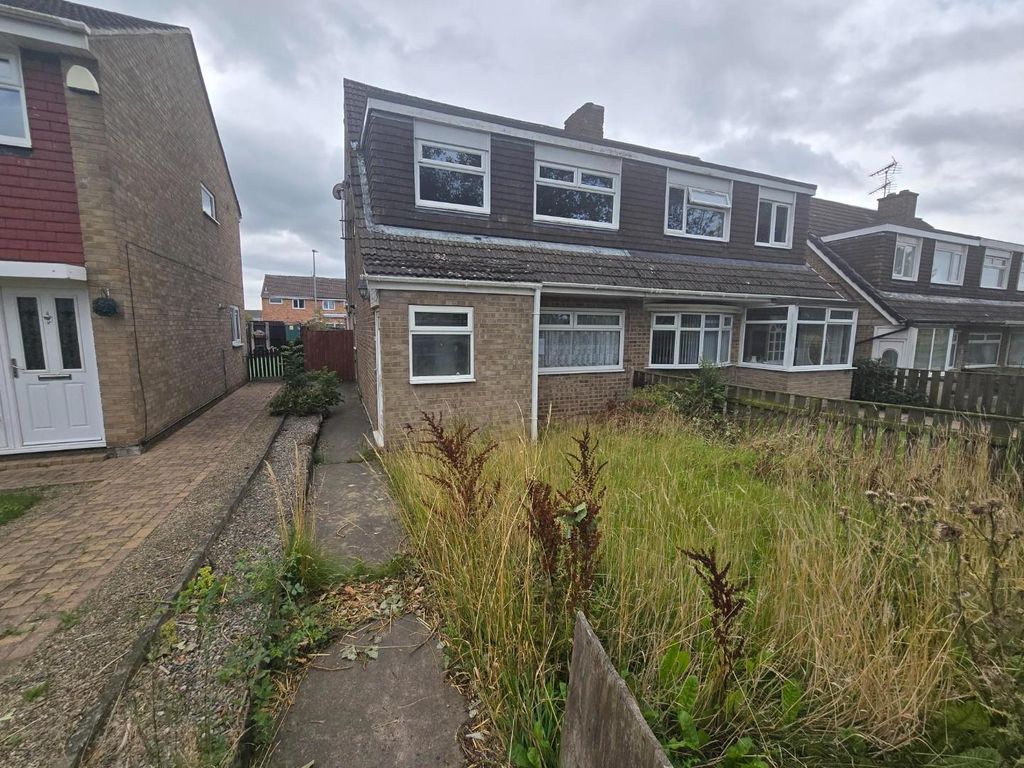 Property photo 1 of 15 External