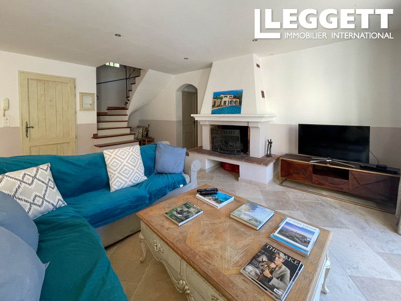 Property photo 3 of 10