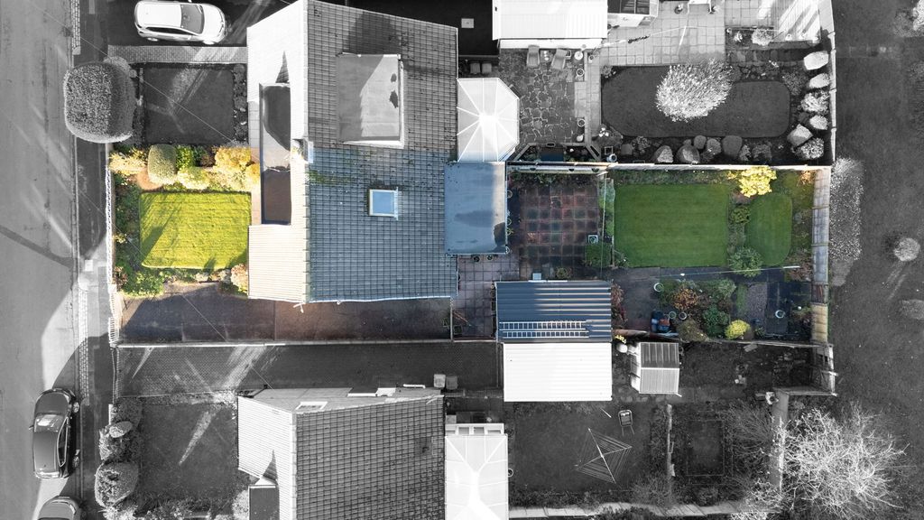 Property photo 3 of 24