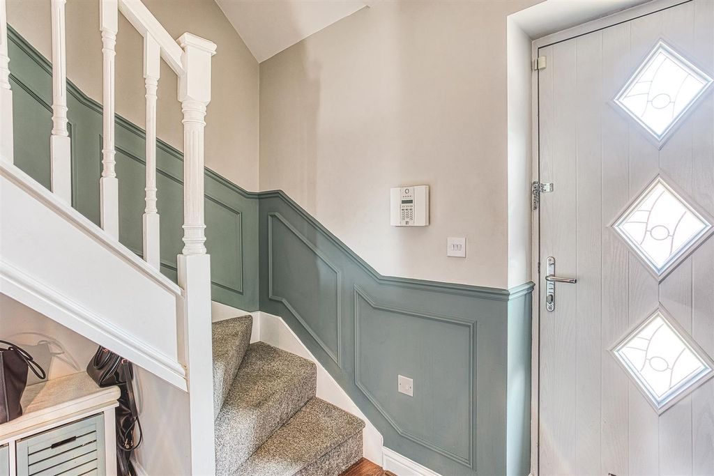 Property photo 3 of 23