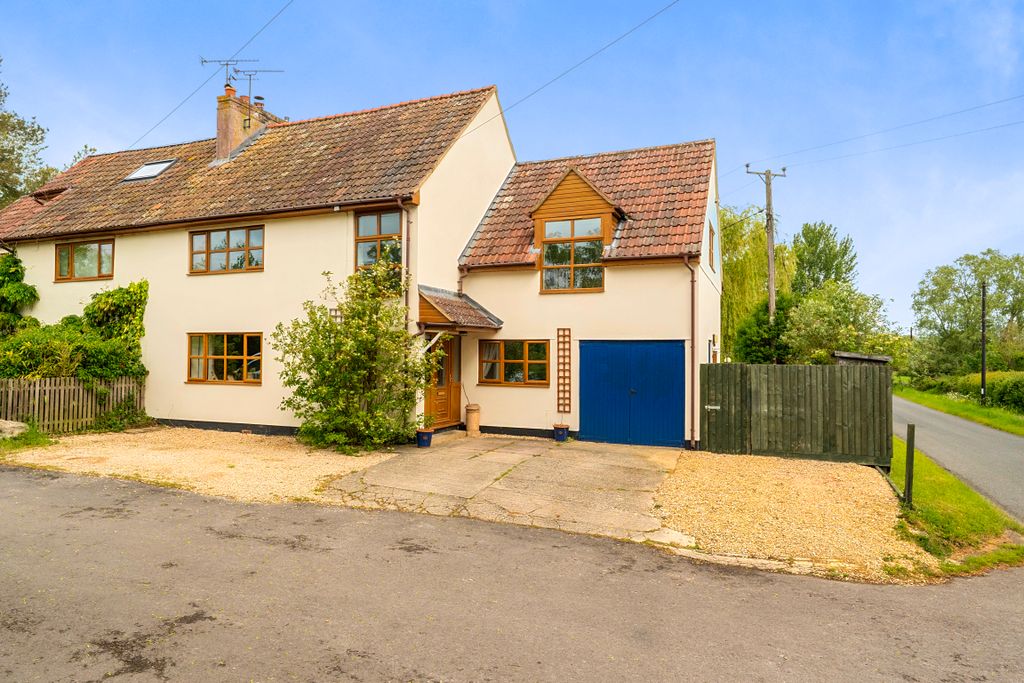 Property photo 1 of 20 14568063