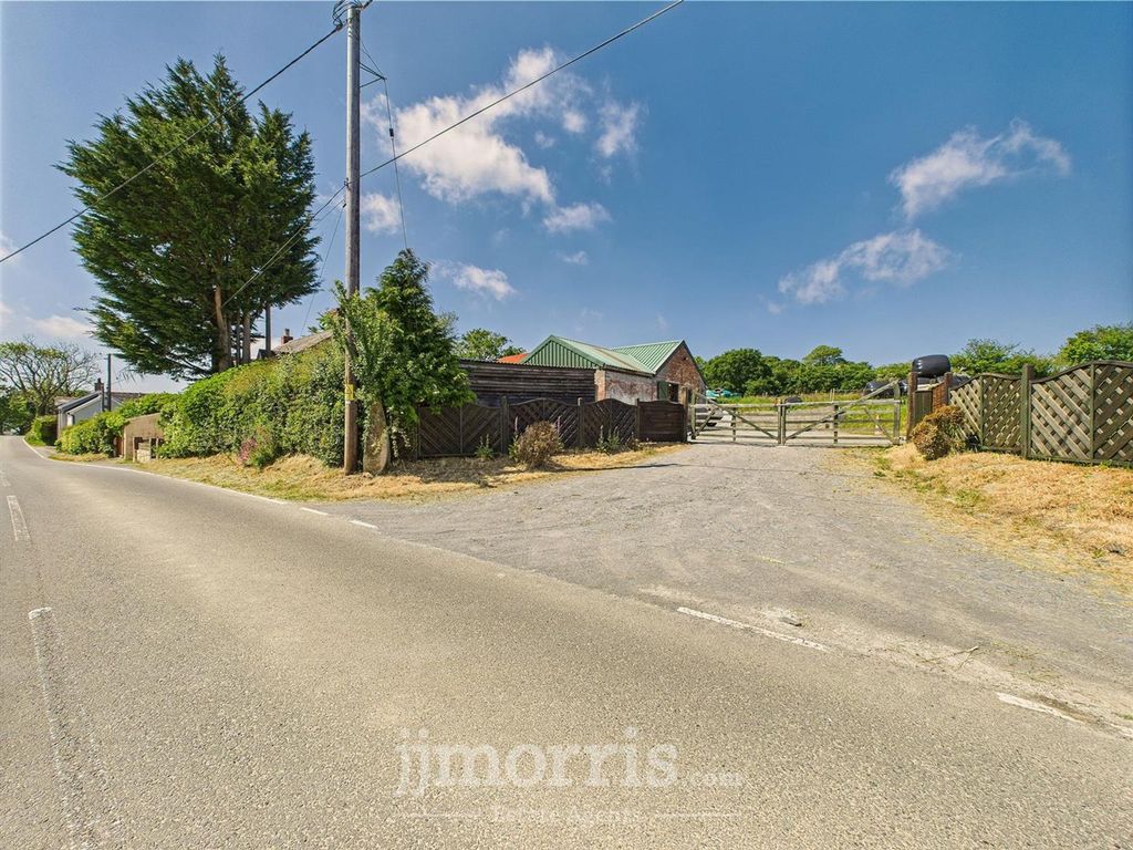 Property photo 3 of 53 Cam05297G0-Pr0050-Still006.Jpg