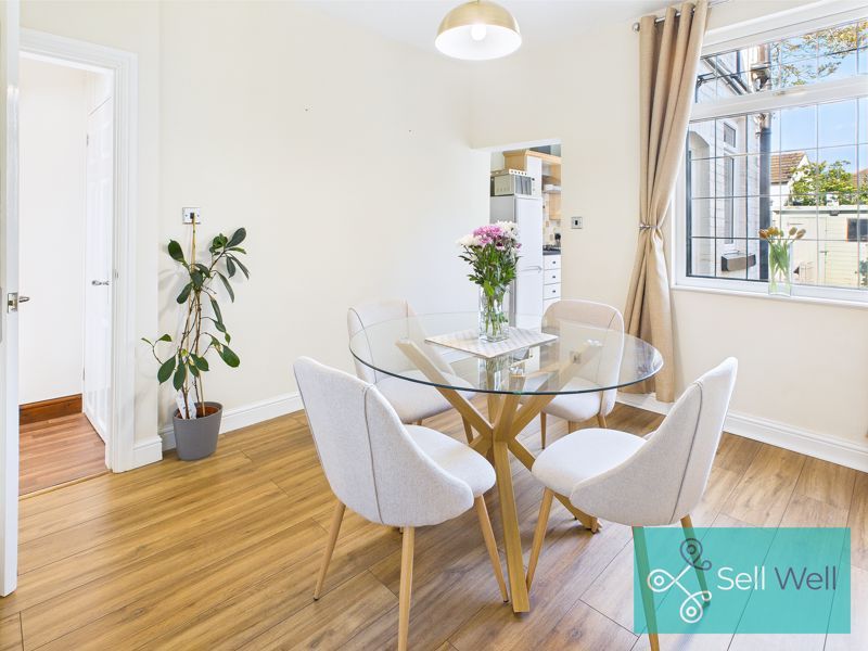 Property photo 3 of 17 Dining Room