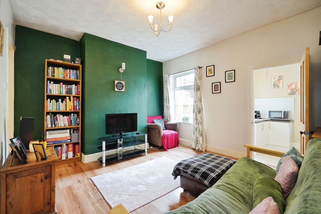 Property photo 3 of 18 Pbox-Img.Jpg
