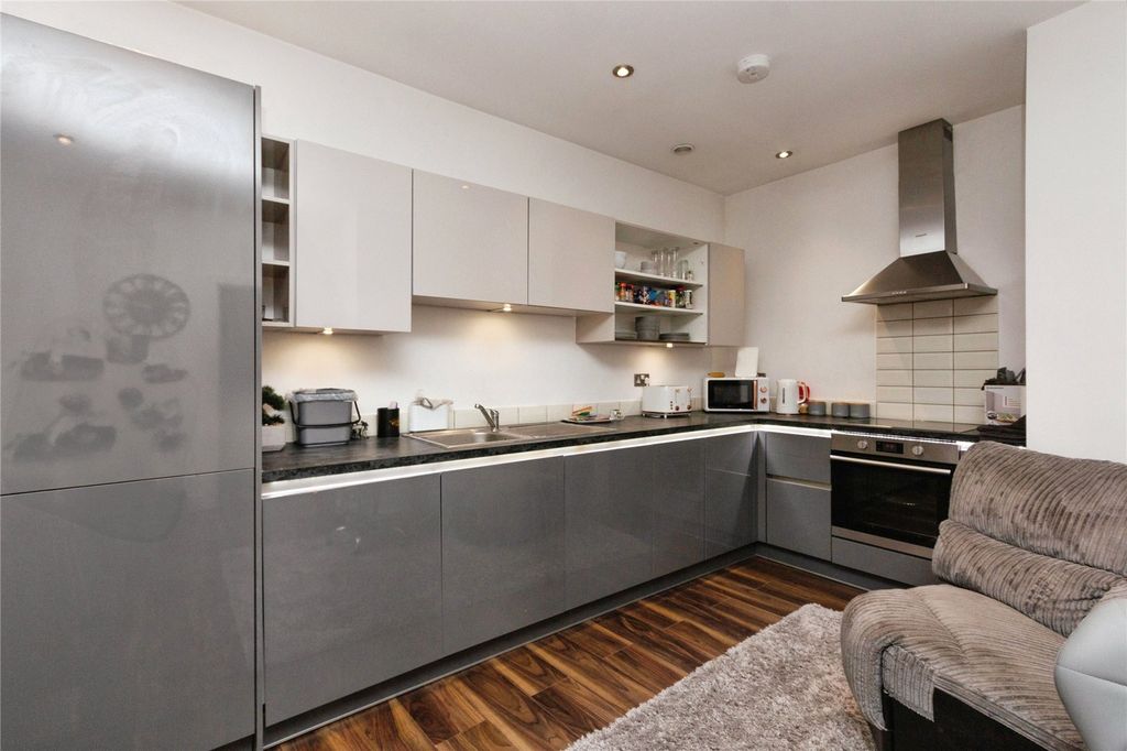 Property photo 2 of 14 Picture No. 03