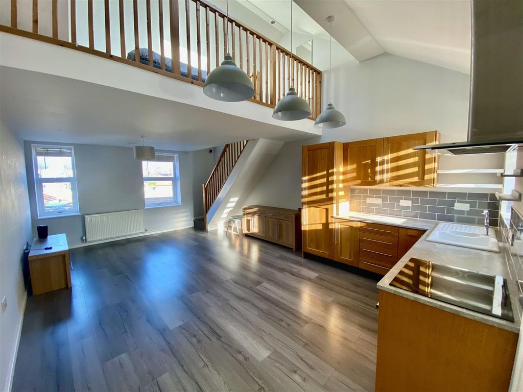 Property photo 3 of 12 Img_4113.Jpg