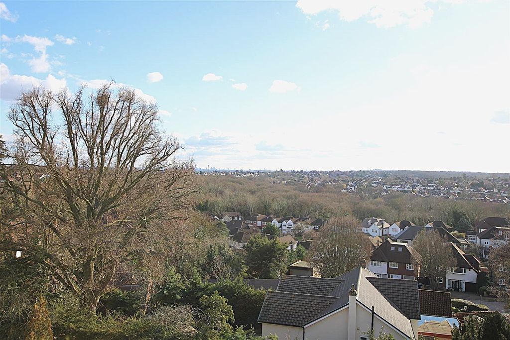 Additional image 15 of 3 bed penthouse for saleCrescent Road, Enfield EN2