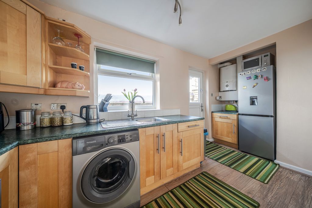 Property photo 3 of 17 1449729-19-69E766E94d4Bf