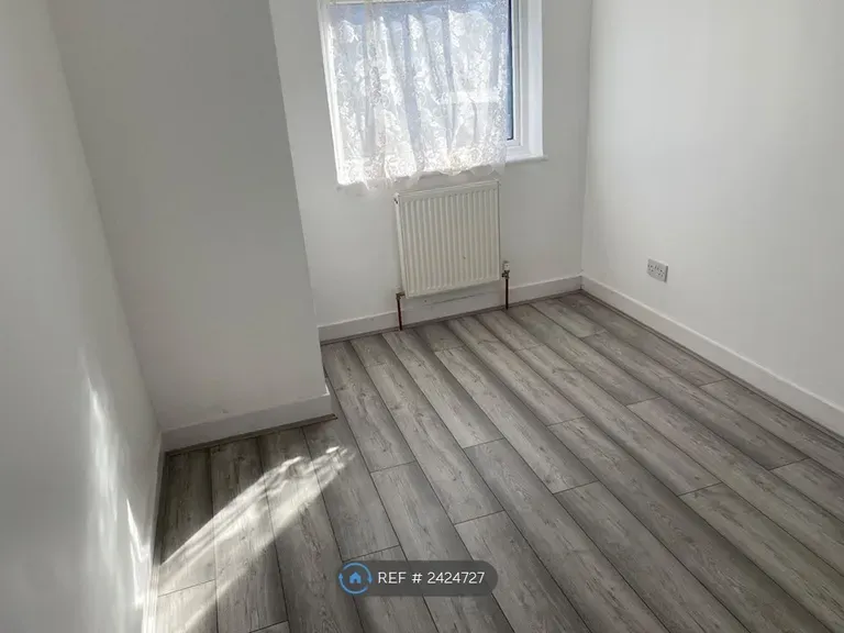 Property photo 3 of 3