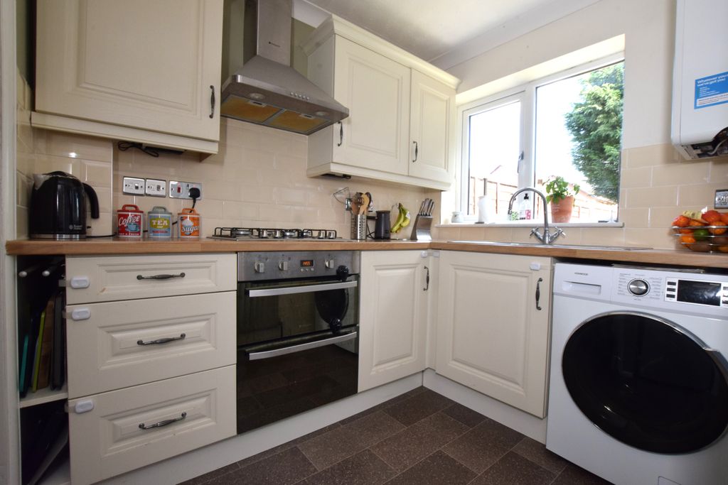 Property photo 3 of 12 K1