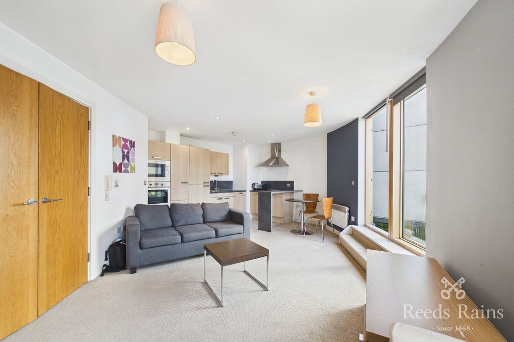 Property photo 3 of 9 Picture No. 10