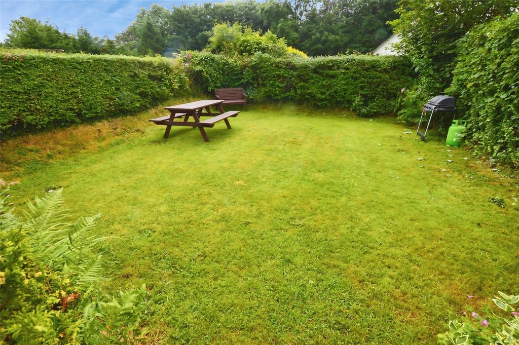 Property photo 3 of 16 Picture No. 19